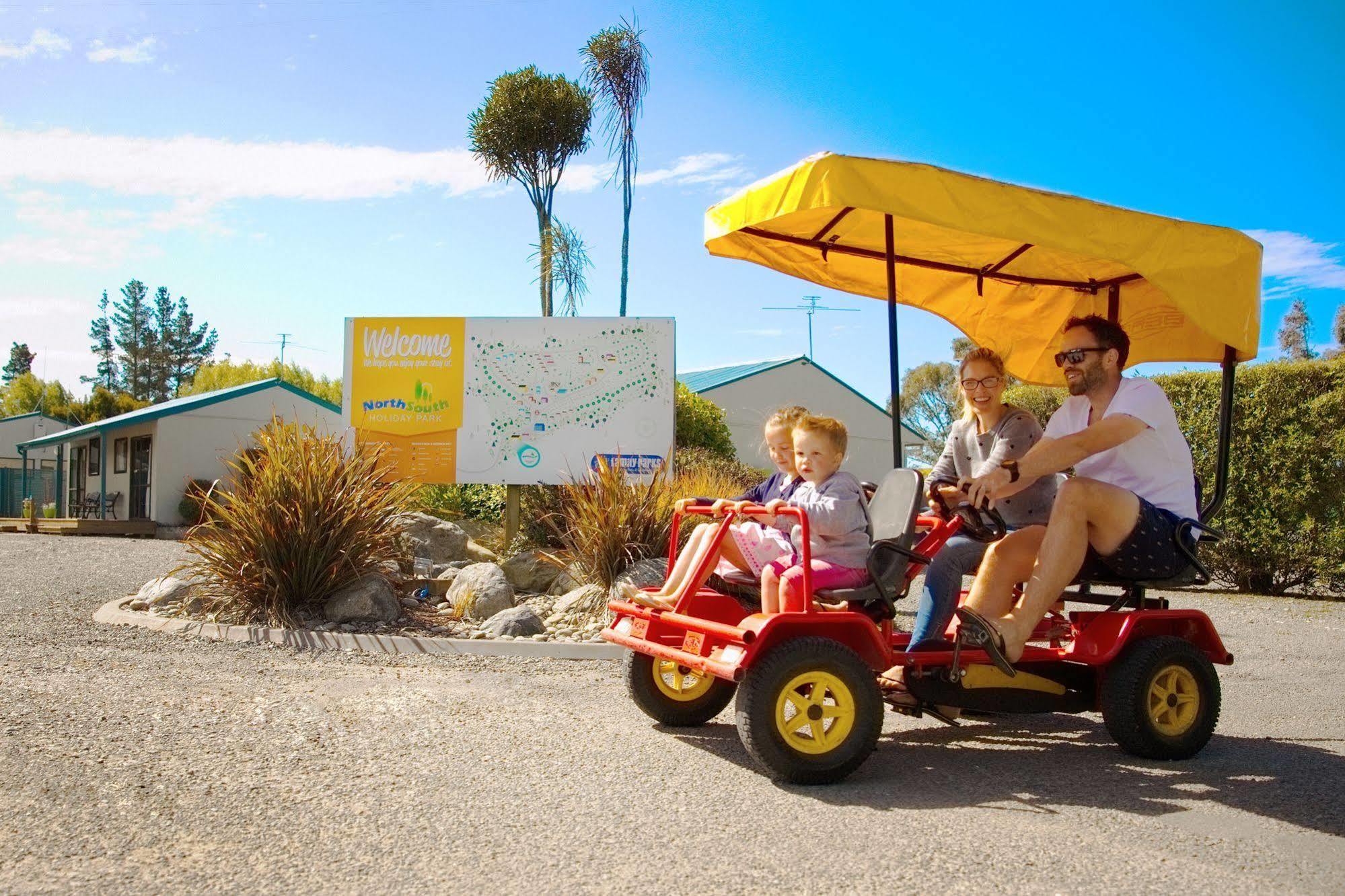 North South Holiday Park Christchurch Eksteriør bilde